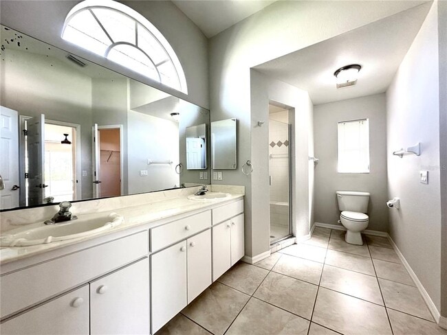 Building Photo - 73 Santarem Cir