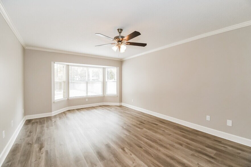 Building Photo - 1821 Weston Cir