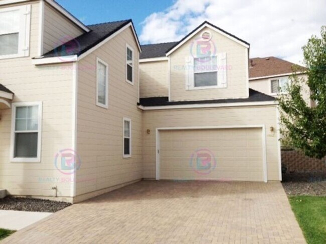 Building Photo - 1/2 Mo free!! Stunning 2-Story Home with S...