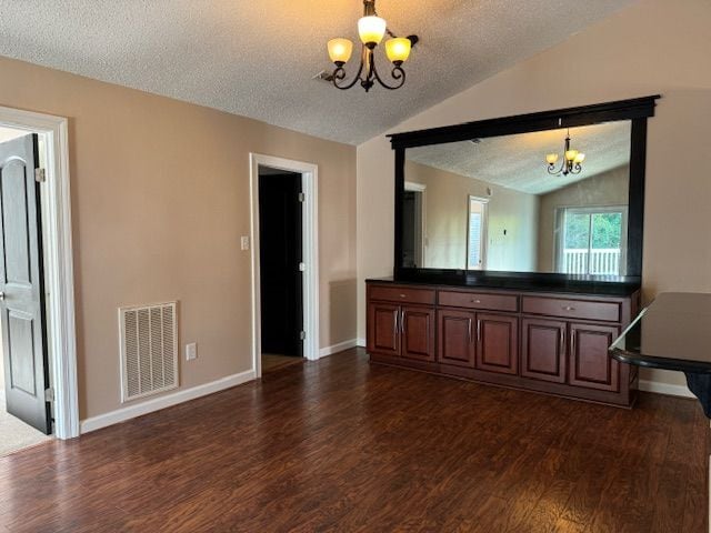 Building Photo - 2123 Retreat Ct