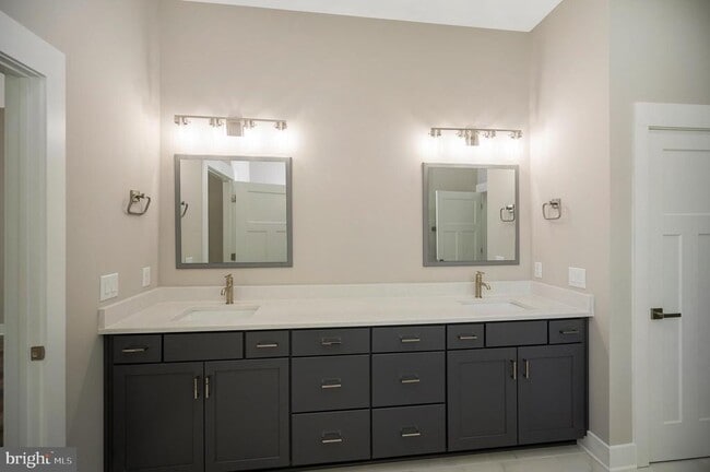 Building Photo - 44 Deep Crk Cir