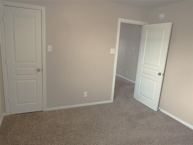 Building Photo - 17222 Hannah Oaks Ln
