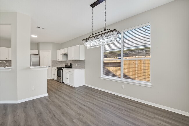 Building Photo - 16311 Yabbie Dr