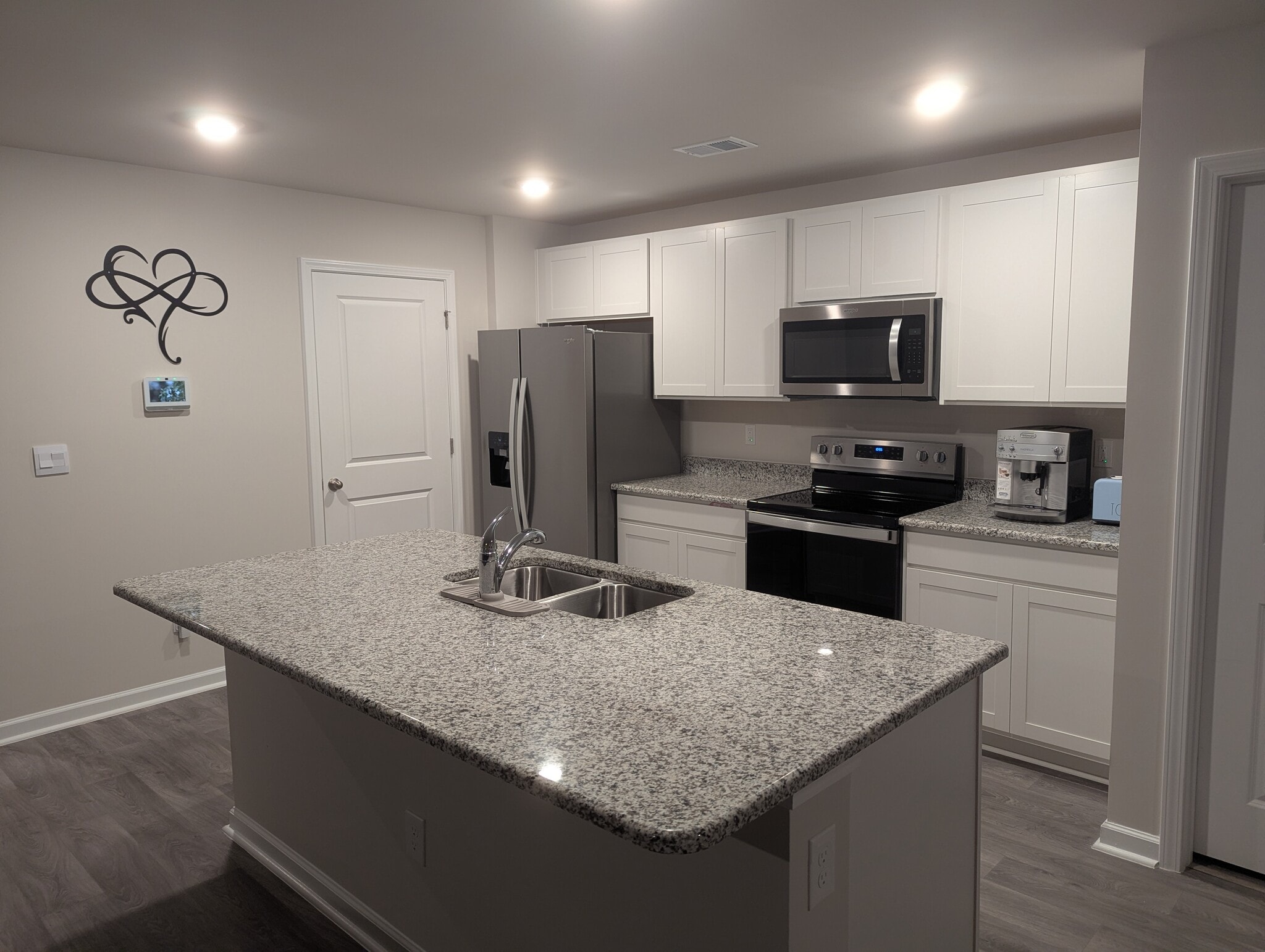 Building Photo - 4521 East Coast Ln