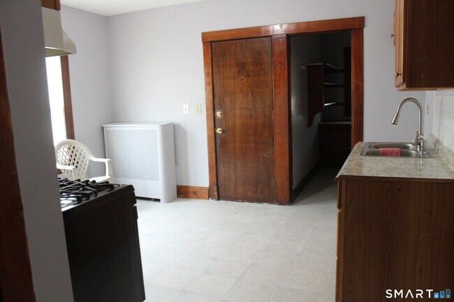 Building Photo - 45 Grandview Terrace