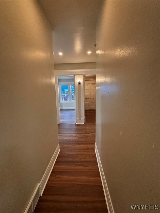 Building Photo - 432 Wohlers Ave