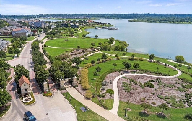 Building Photo - 3927 Cascade Sky Dr