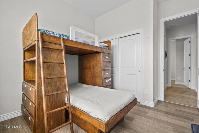 Building Photo - 13401 Carterton Ave