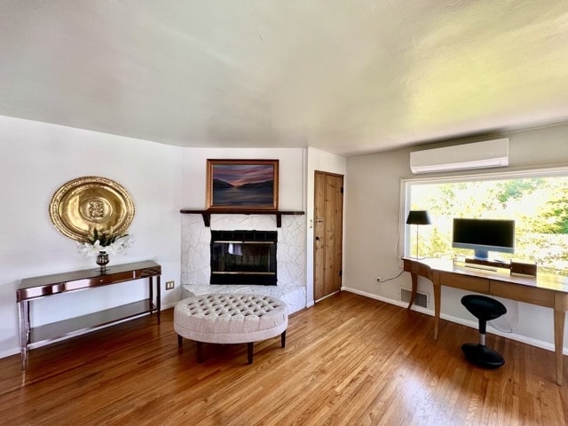 Building Photo - 219 Winchester Ave