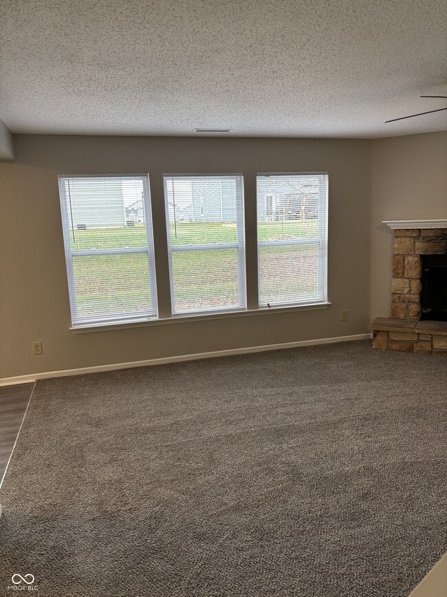 Building Photo - 1380 King Maple Dr