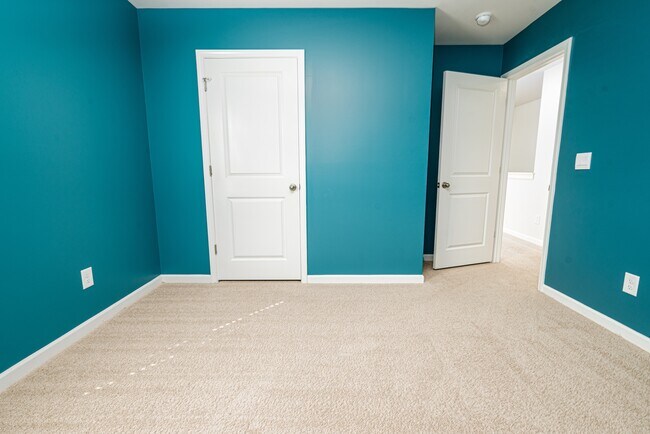 Building Photo - 4016 Madeline Farm Blvd