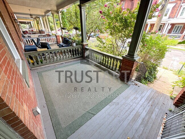 Building Photo - 501 S 49th St