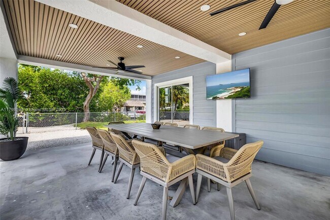 Building Photo - 129 Nautilus Dr