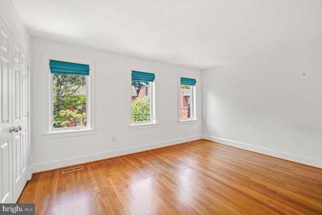 Building Photo - 3927 Georgetown Ct NW