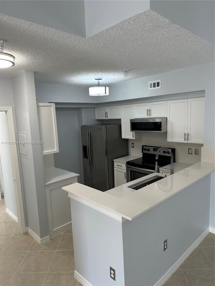 SO FLO Real Estate Group 2320 E PRESERVE WAY APT 301 MIRAMAR - 2320 E Preserve Way