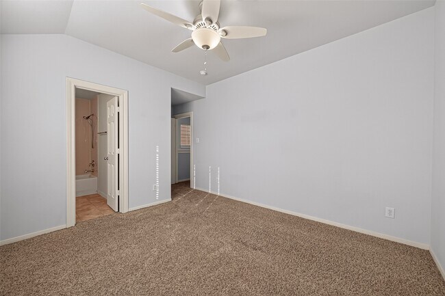 Building Photo - 3308 Clearview Cir