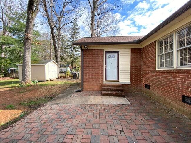 Building Photo - 3221 Polo Rd