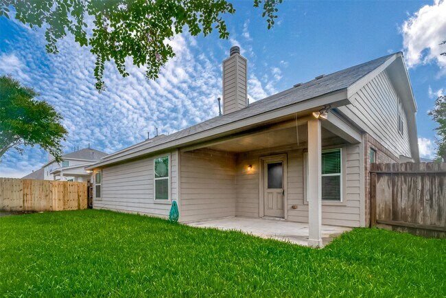 Building Photo - 21203 Branchport Dr