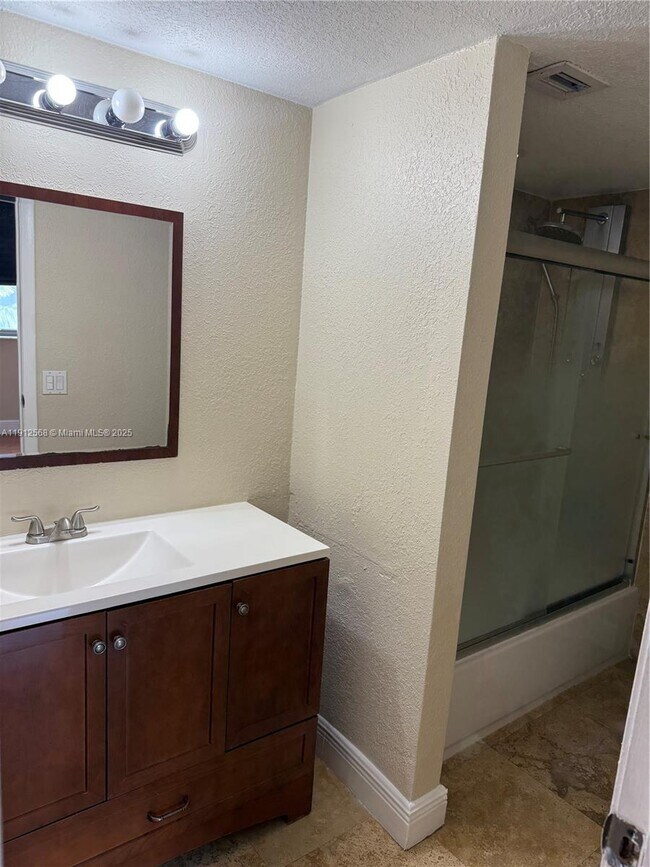 Building Photo - 3745 NE 171 St