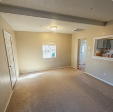 Building Photo - 811 W 30th St