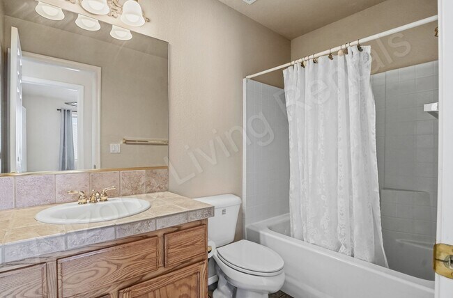 Building Photo - 3330 Tomahawk Dr