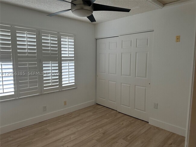 Building Photo - 4141 Sapphire Terrace