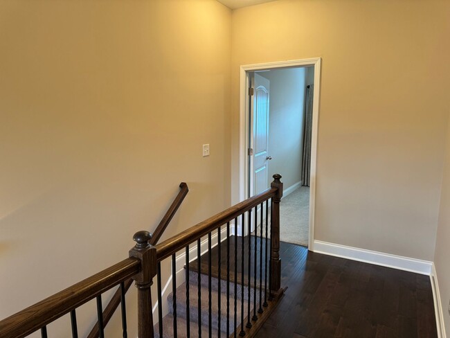 Building Photo - 3 BR Bellevue Townhome in Harpeth Park