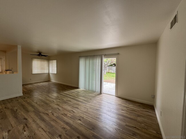 Building Photo - 4413 Mt Castle Ave