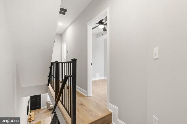 Building Photo - 2571 Coral St