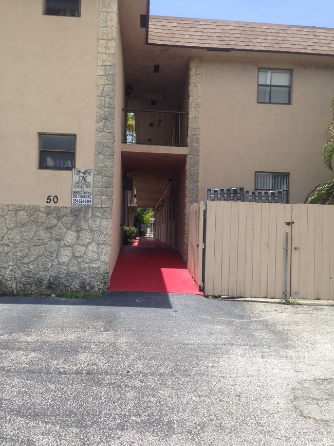 Primary Photo - Rustic Manor Apartments