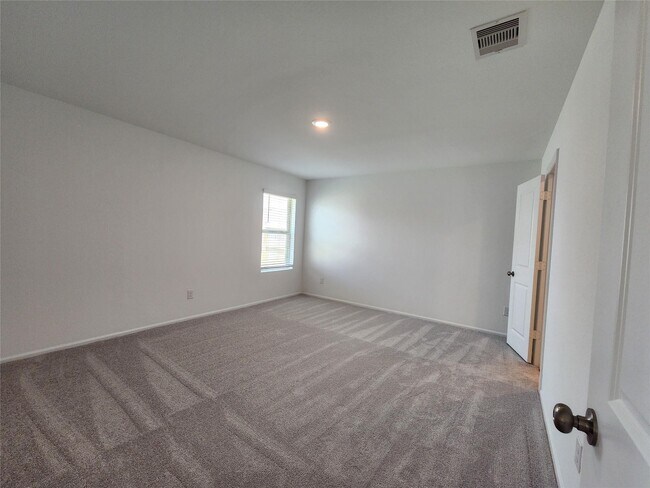 Building Photo - 1511 Twilight Grn Dr