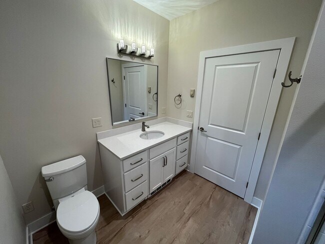 Building Photo - rdog