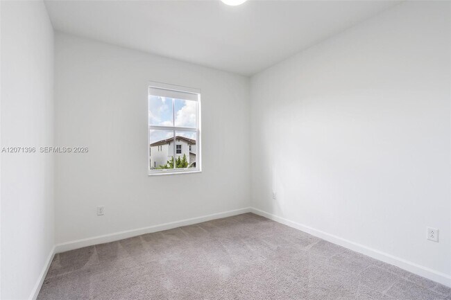 Building Photo - 2408 NW 131st Cir
