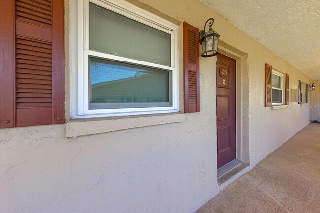 Building Photo - 9881 113th St N