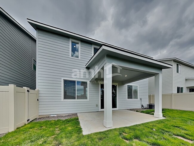 Building Photo - 11503 W Mesquite St