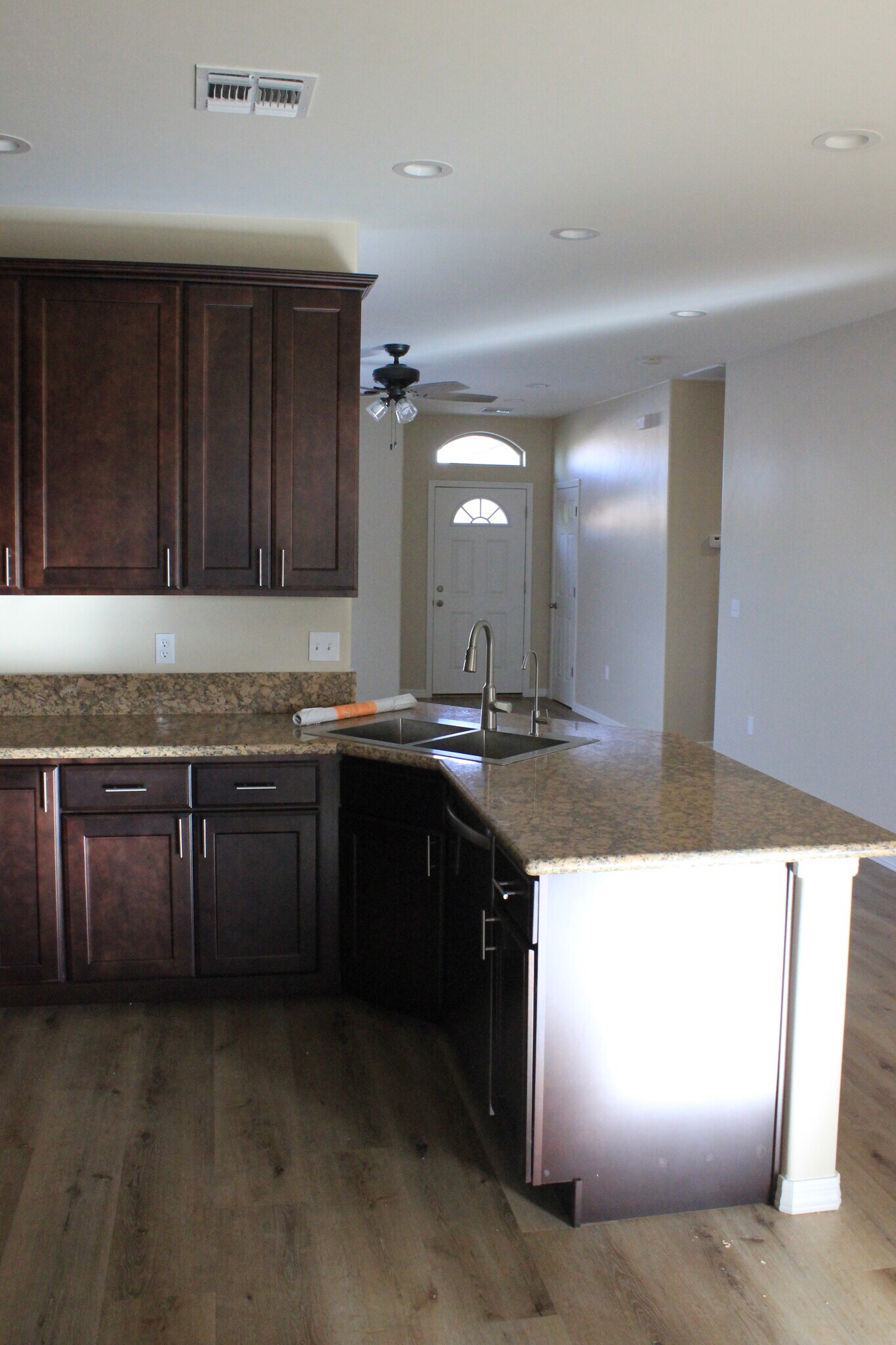 Building Photo - 9847 S Prescott Dr