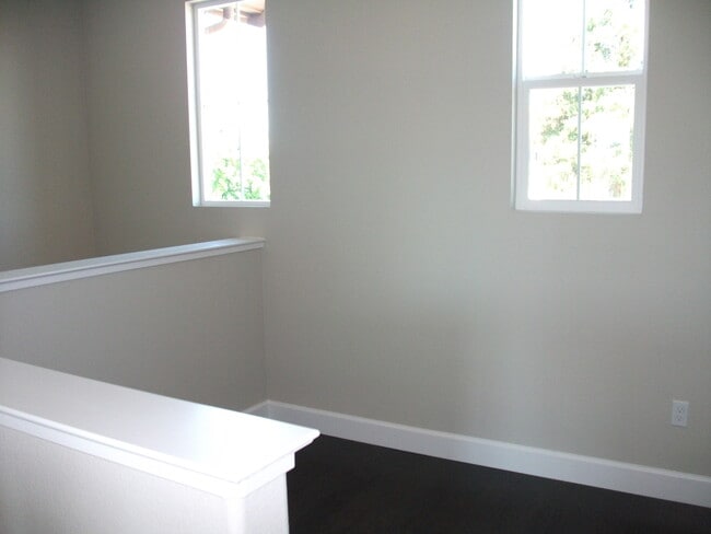 Building Photo - Newly Constructed Townhome for rent in Campbell