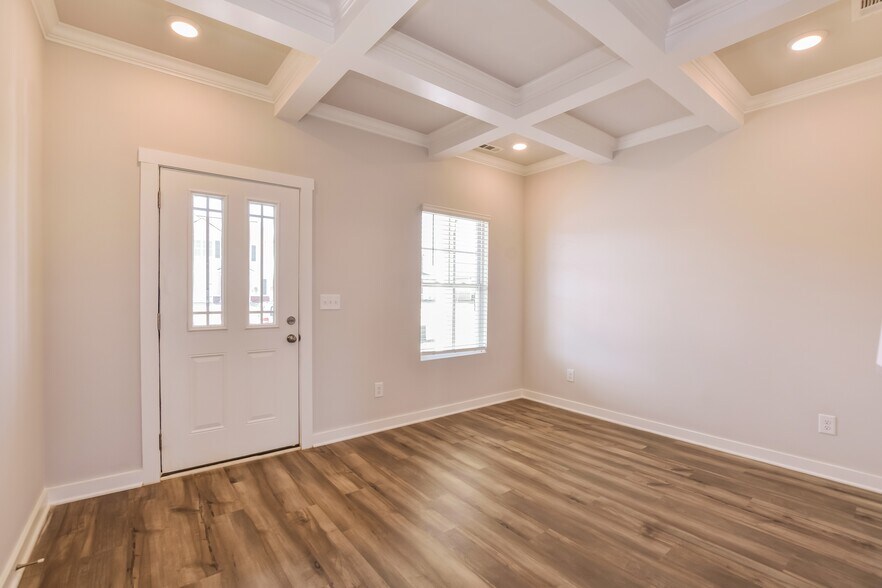 Building Photo - 26084 Beech Grv Ln NW