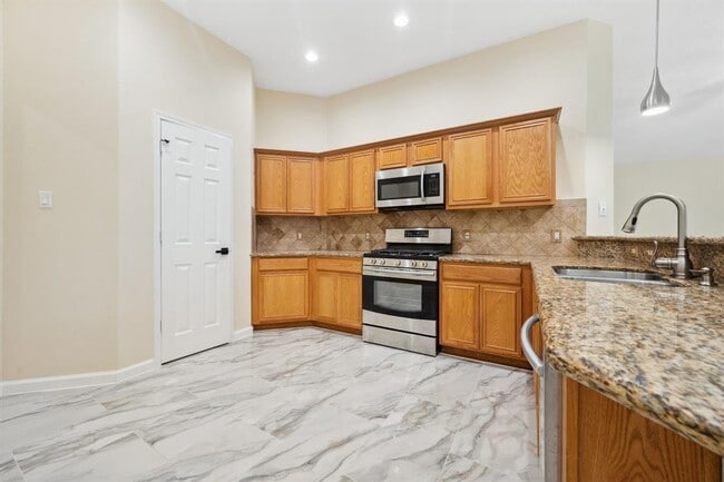 Building Photo - 5414 Fairtide Dr