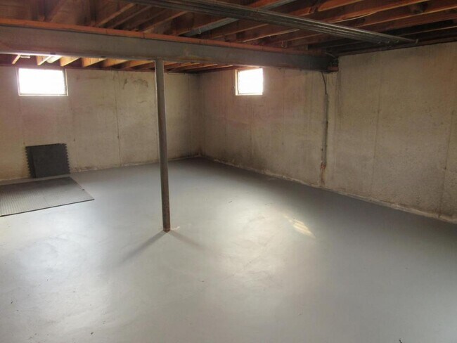 Building Photo - 8705 Countryshire Lane - Unit #1