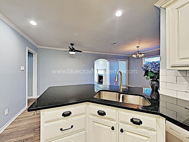 Building Photo - 2137 Barberry Dr