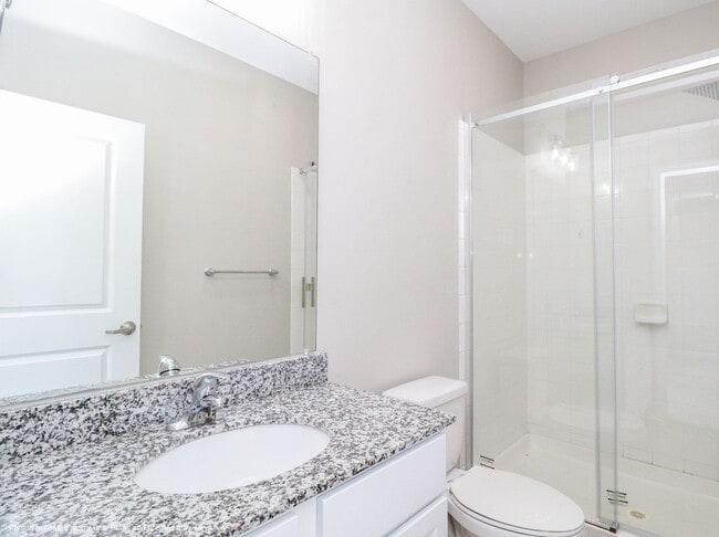 Building Photo - 3BD/3BA Available for Early August Move In