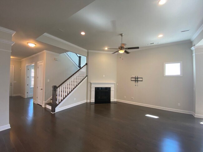 Building Photo - Stunning move in ready home located in the...