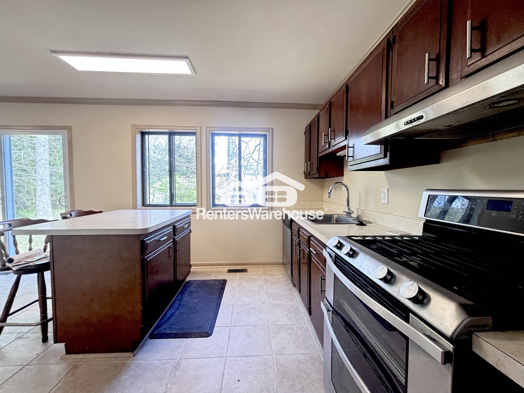 Building Photo - 9461 Farewell Rd