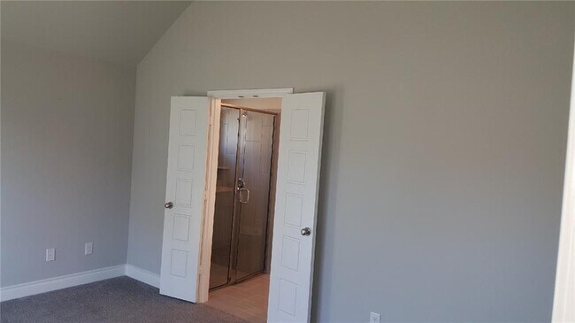 Building Photo - 212 Freeman Loop