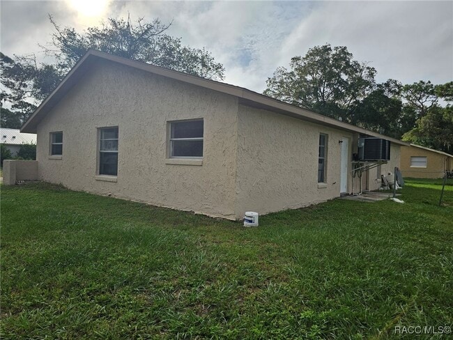 Building Photo - 472 N Willowwood Point