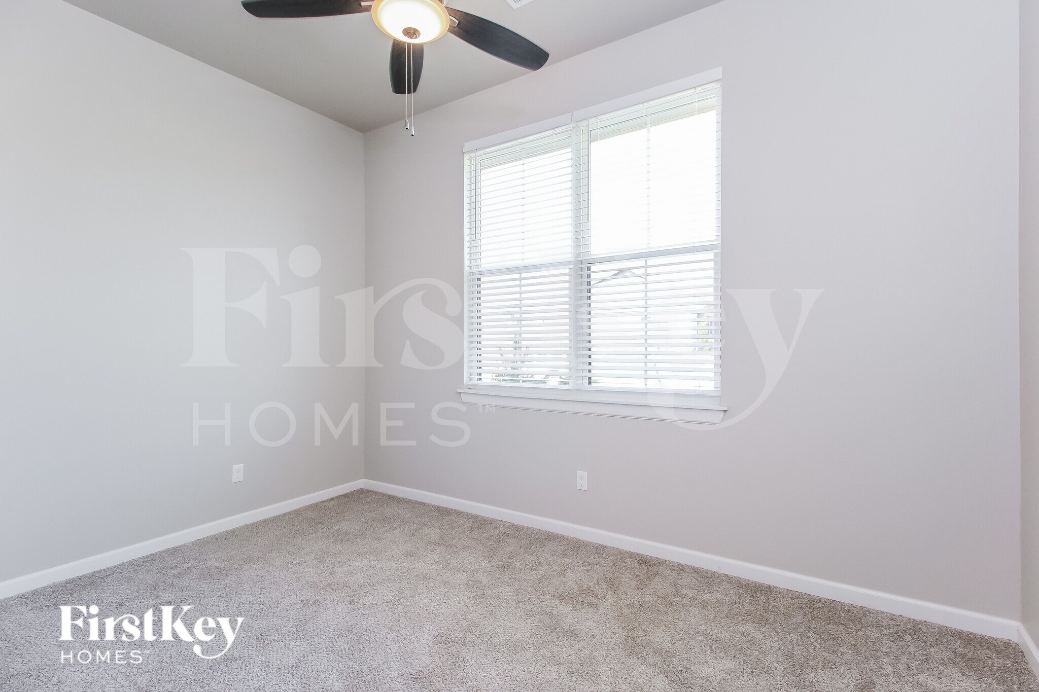 Building Photo - 15901 Aparados Wy