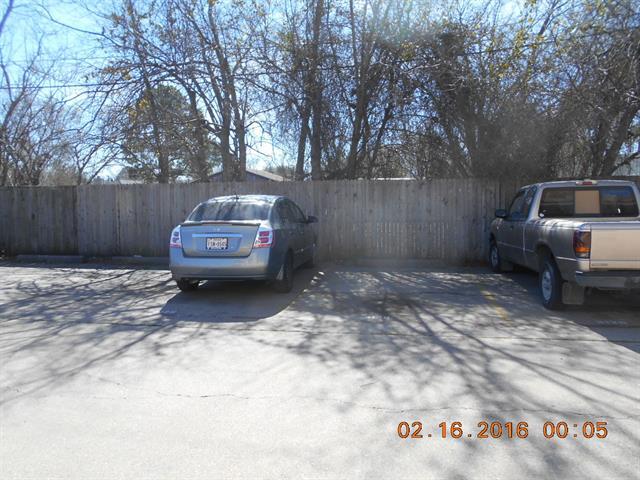 Building Photo - 3124 Tudor Ln