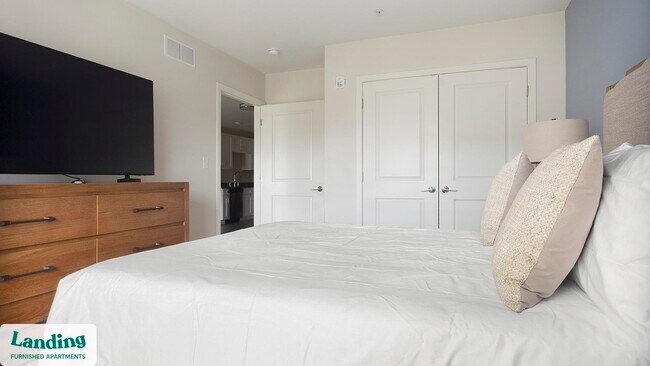 Building Photo - 2 Trl Run