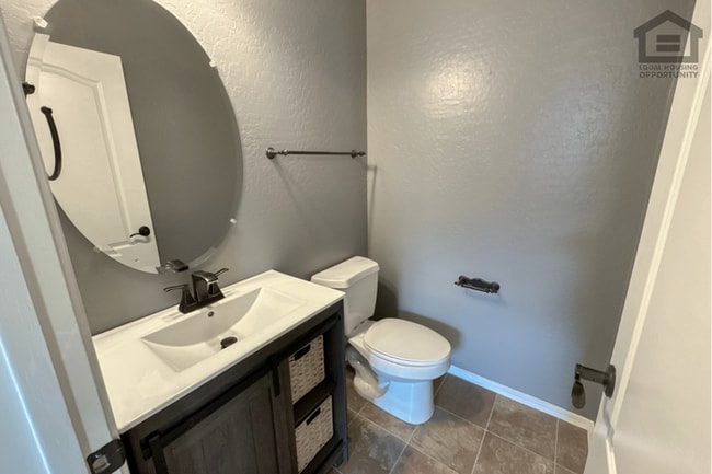 Building Photo - 3Bed/2.5Bath Three-Story Townhouse in Vistancia! Ready for Immediate Move-In! – 2 CAR GARAGE!